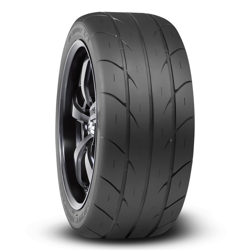 Mickey Thompson ET Street S/S P305/45-20