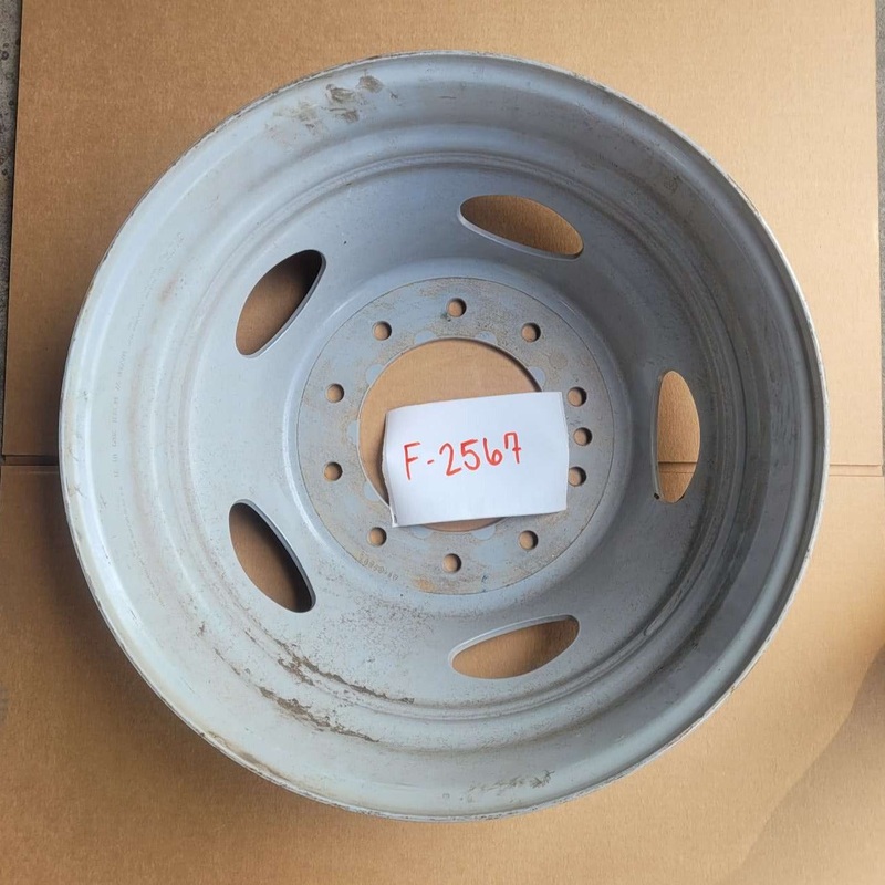 19.5×6.00 Maxion 10x225mm Hub Pilot Steel (returned item)