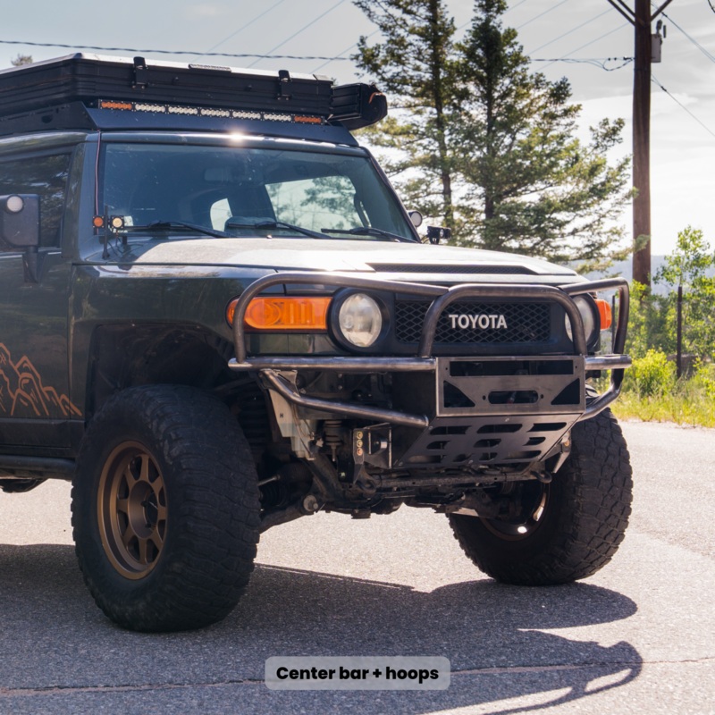 Toyota FJ Cruiser Center Bar + Hoops