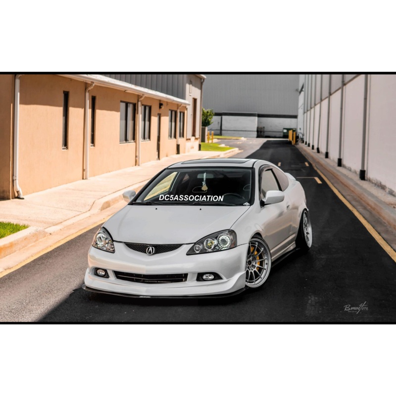 30″ BANNER White